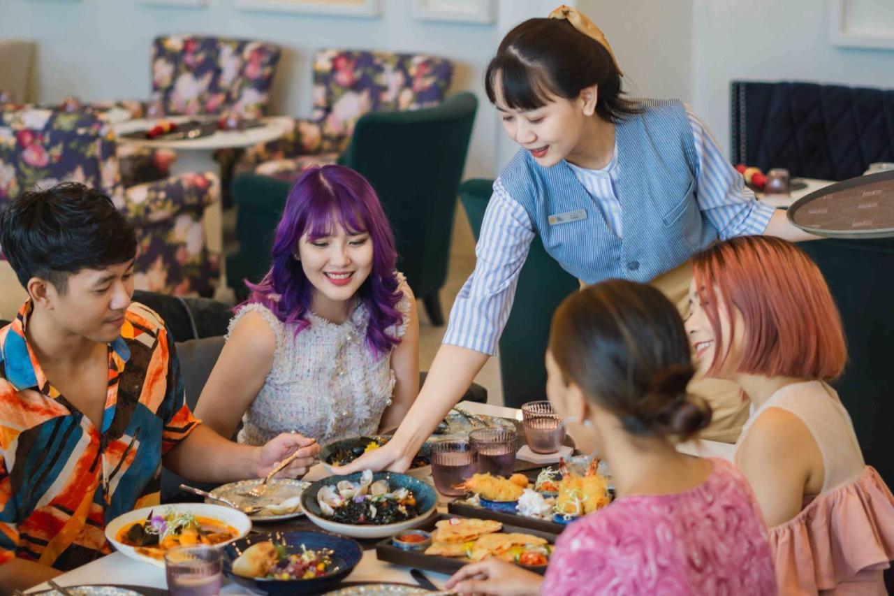Hotel The Gems Mining Pool Pattaya Nong Prue